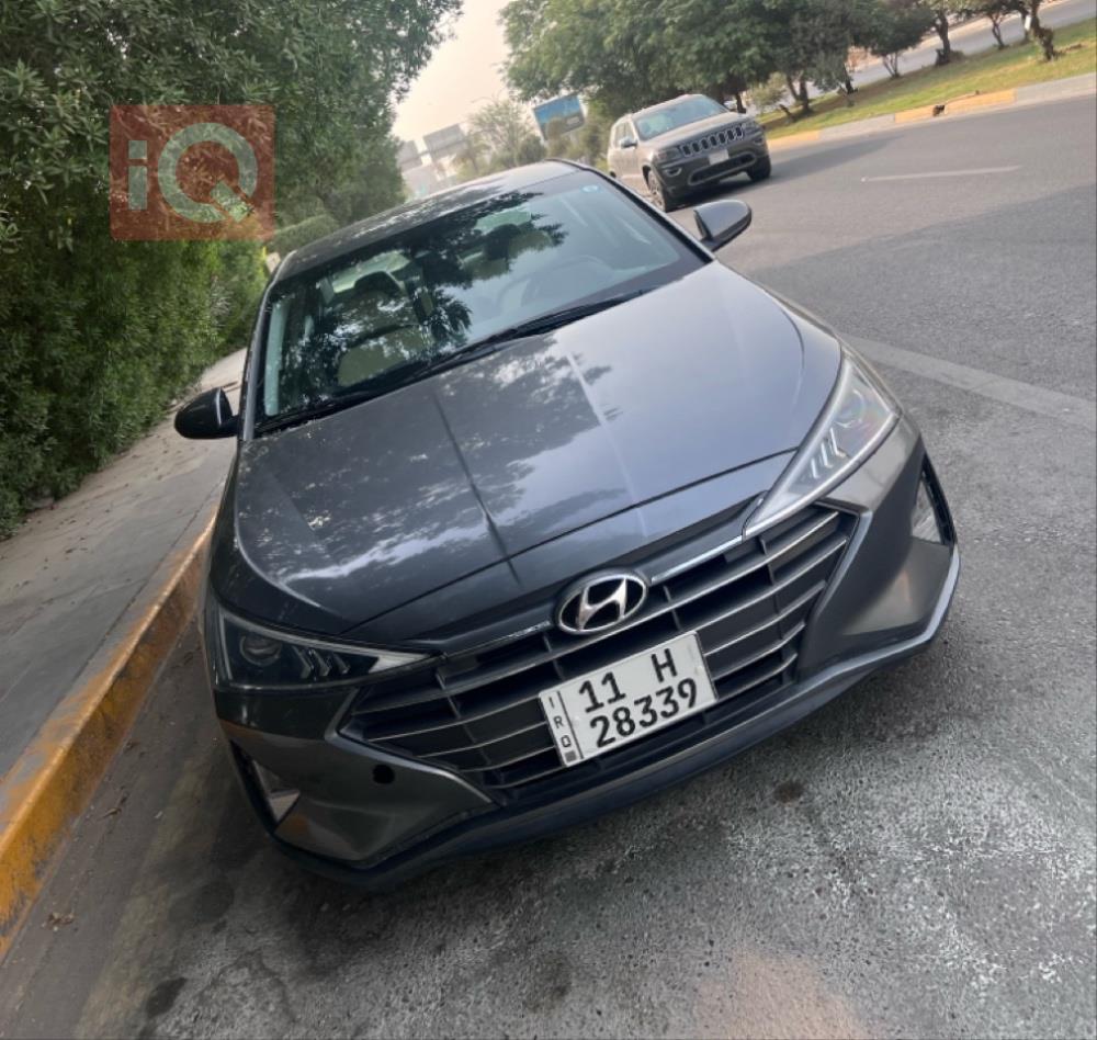 هیوندای ئەلەنترا